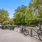 Comfortable 1-Bedroom 4P Apartment - Voltaire