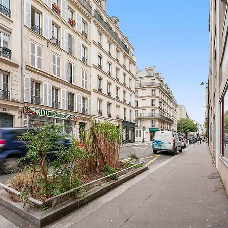 Comfortable 1-bedroom 4p - Voltaire Apartment *